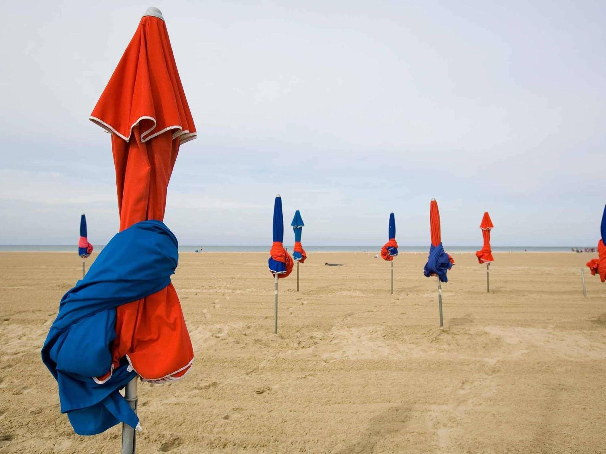 Hotel Ibis Budget Deauville サン・タルヌー エクステリア 写真