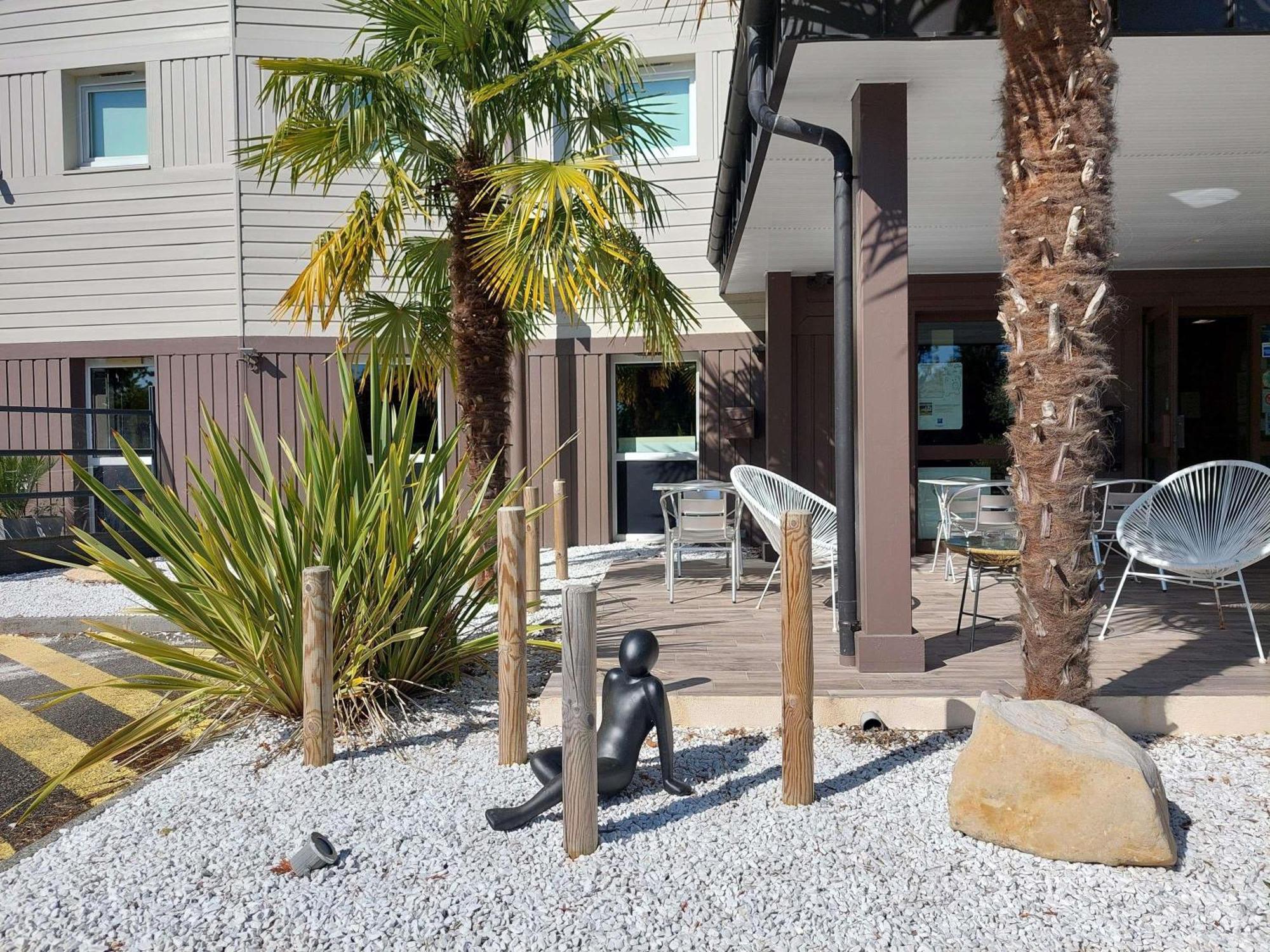 Hotel Ibis Budget Deauville サン・タルヌー エクステリア 写真