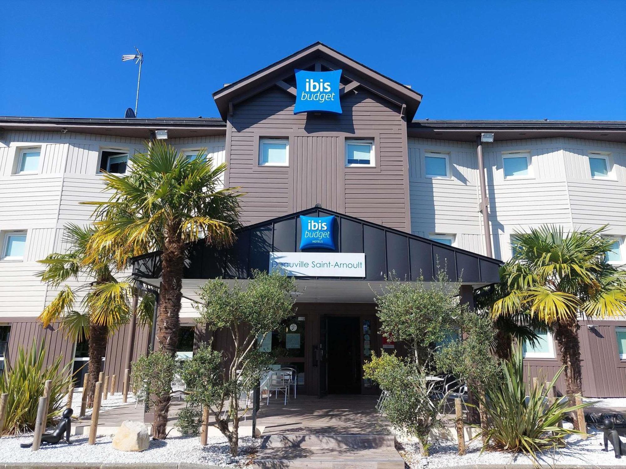 Hotel Ibis Budget Deauville サン・タルヌー エクステリア 写真