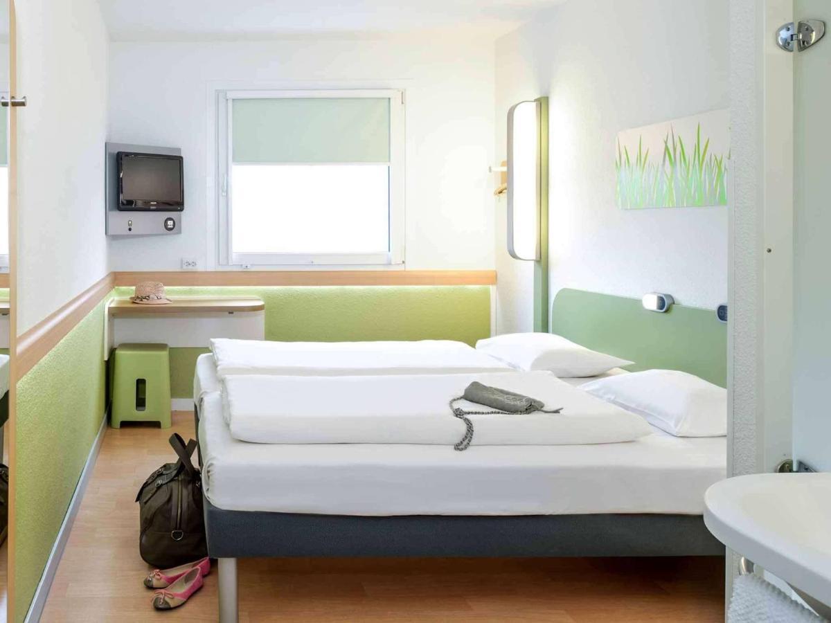 Hotel Ibis Budget Deauville サン・タルヌー エクステリア 写真